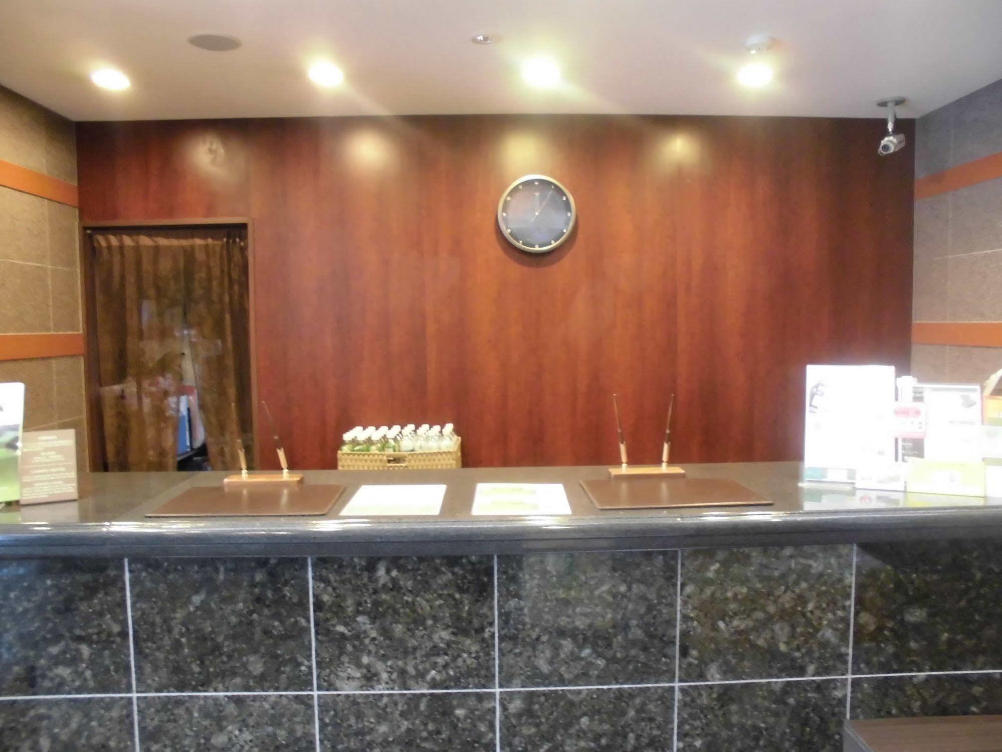 Hotel Route-Inn Oita Ekimae Ngoại thất bức ảnh